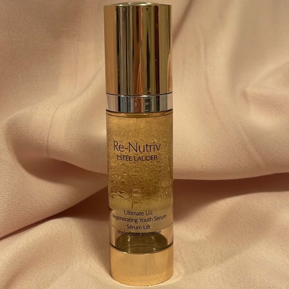 ESTEE LAUDER Re-Nutriv Ultimate Lift regenerating youth serum